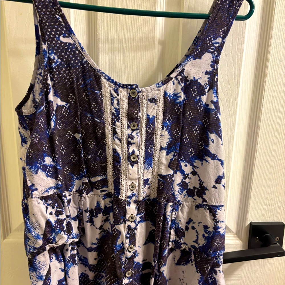 Blue and White Button-Down Sleeveless top